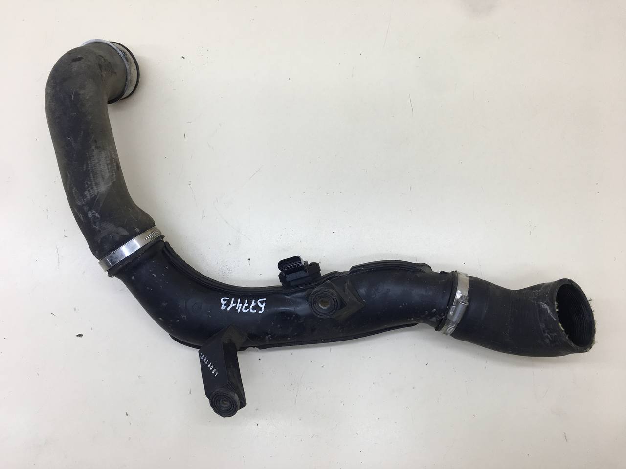 Патрубок интеркулера Volkswagen Tiguan (5N1) 2007-2011 Патрубок интеркулера Volkswagen Tiguan (5N1) 2007-2011