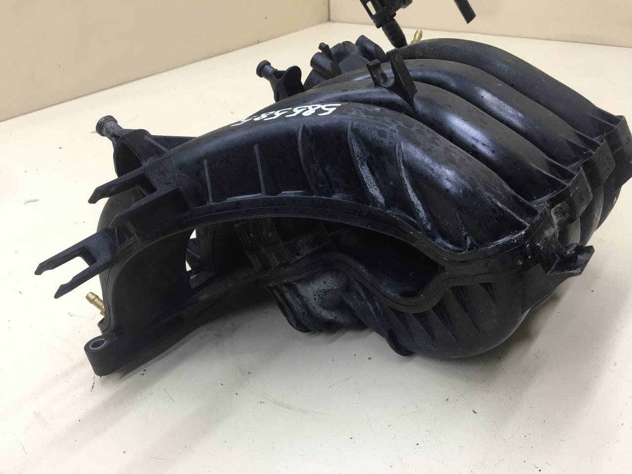 Коллектор впускной Volkswagen Polo (MK5) 2011-2020 Коллектор впускной Volkswagen Polo (MK5) 2011-2020