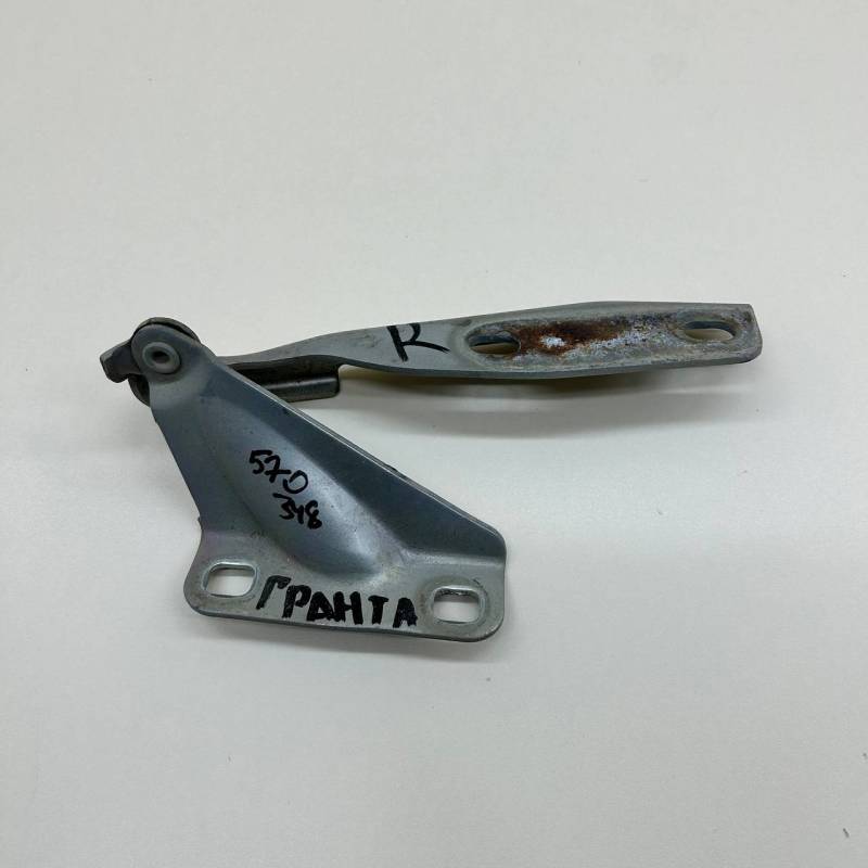 Петля капота правая Lada Granta 2011>