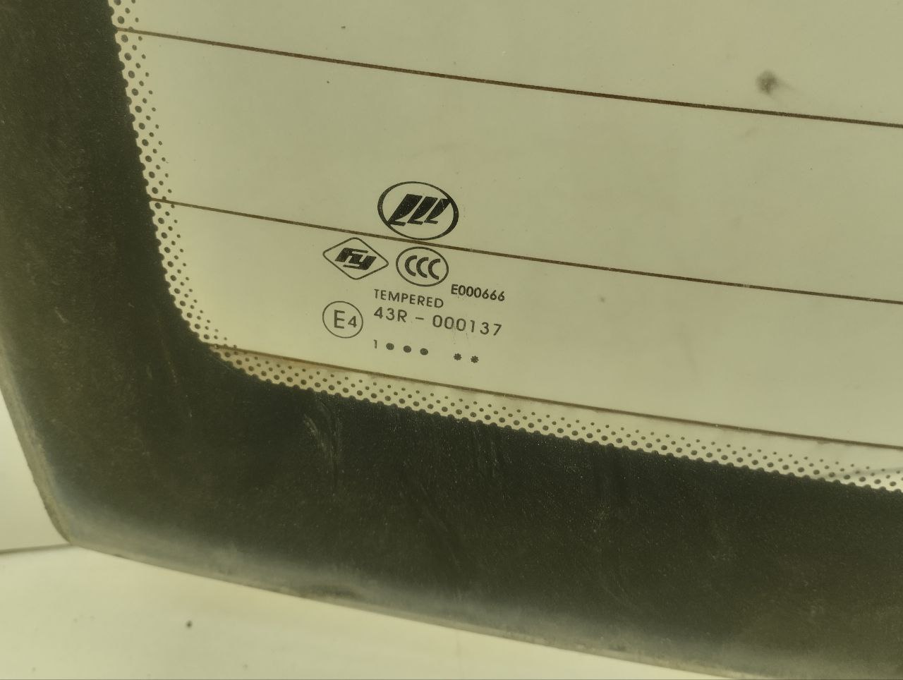 Стекло заднее Lifan Solano 1 2008-2016