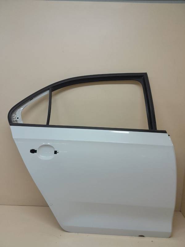 Дверь задняя правая Skoda Rapid 2012-2020 Дверь задняя правая Skoda Rapid 2012-2020
