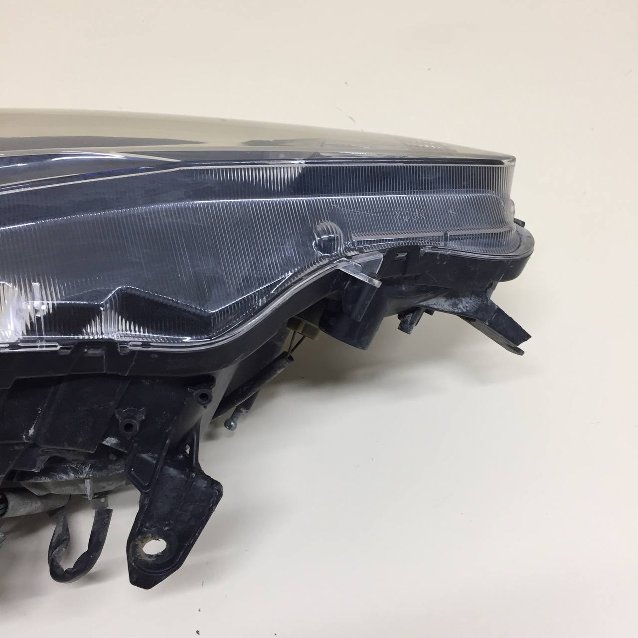 Фара левая Mitsubishi Lancer X (CX, CY) 2007> Фара левая Mitsubishi Lancer X (CX, CY) 2007>