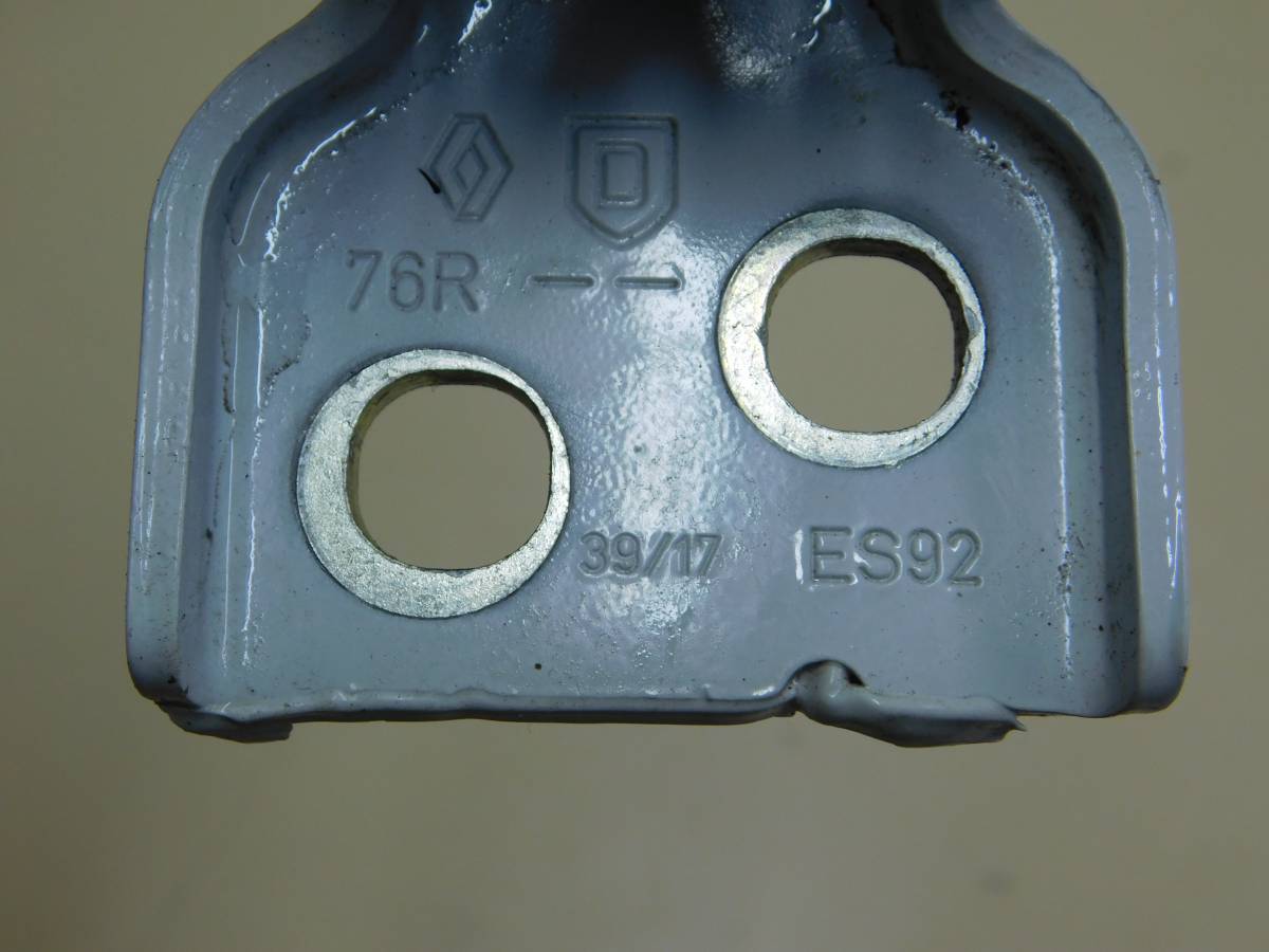 Петля двери Renault Duster (HSA, HSM) 2012>