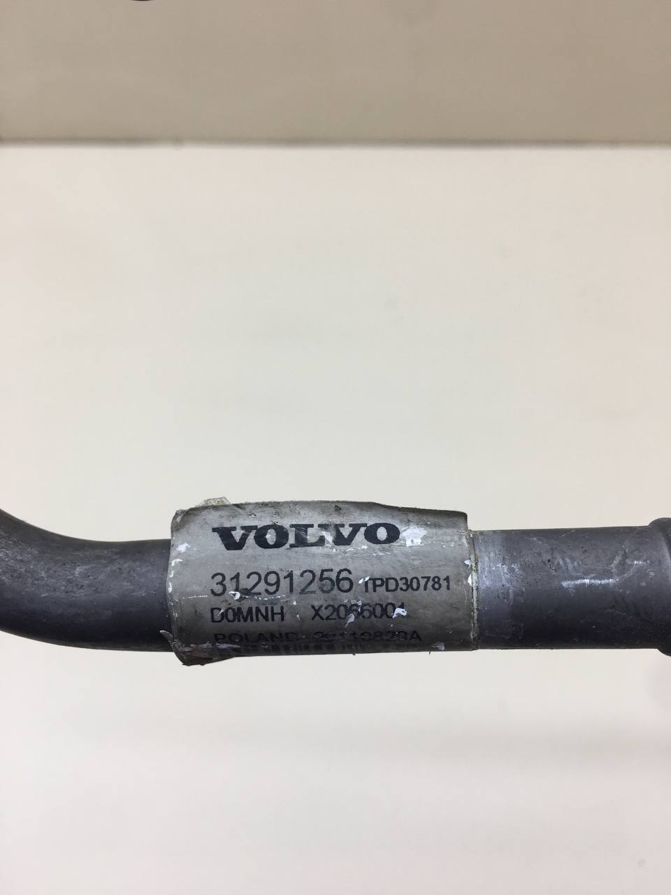 Трубка кондиционера Volvo V60 2010-2013