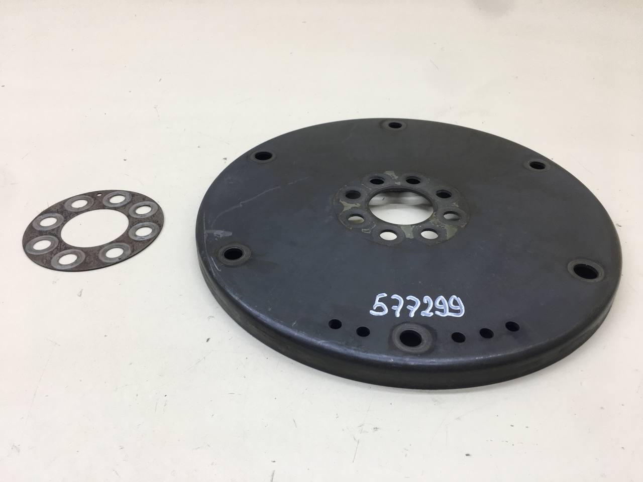 Маховик Volkswagen Tiguan (5N1) 2007-2011 Маховик Volkswagen Tiguan (5N1) 2007-2011