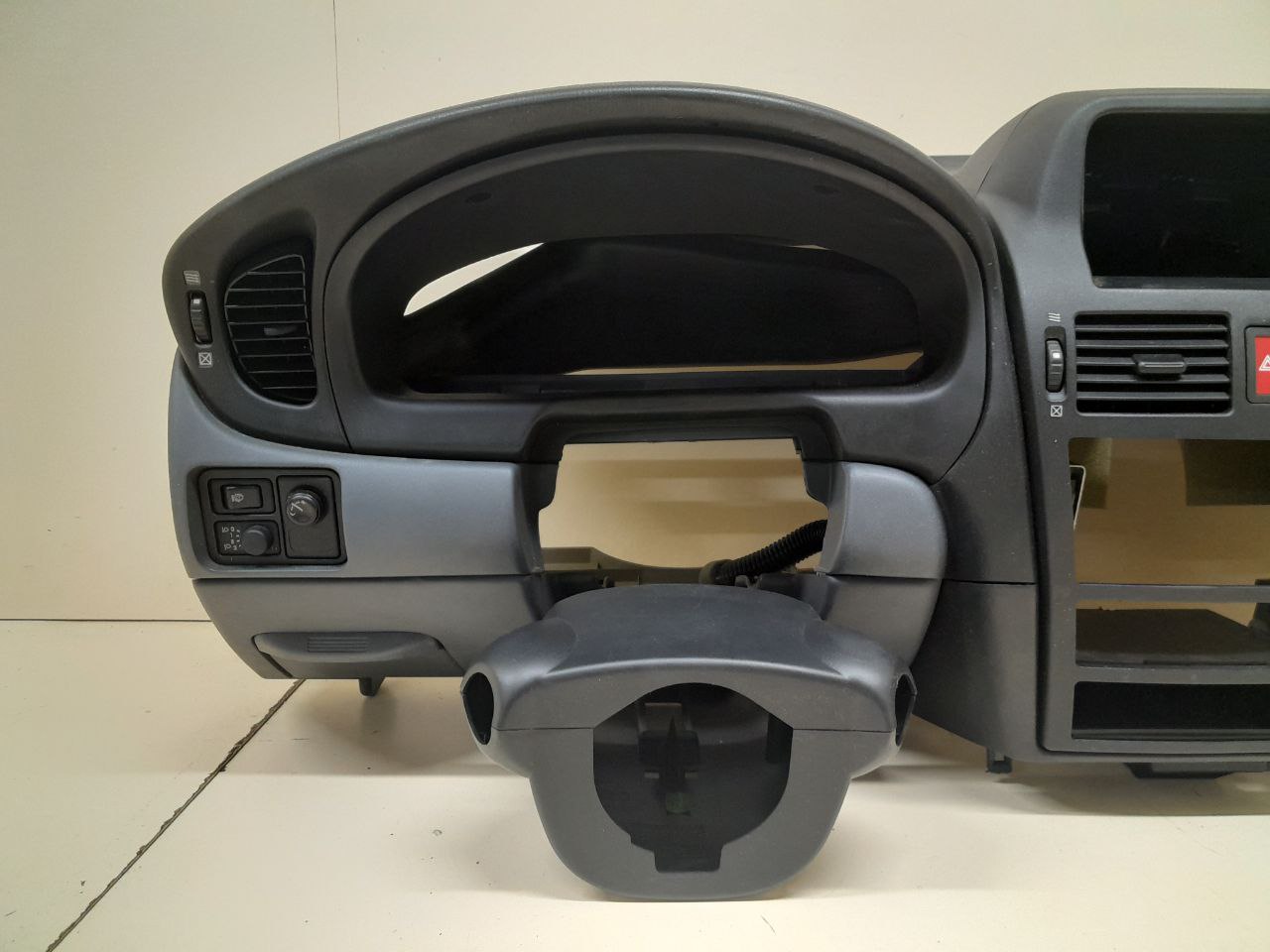 Подушка безопасности (комплект) Nissan Almera (N16) 2000-2006 Подушка безопасности (комплект) Nissan Almera (N16) 2000-2006