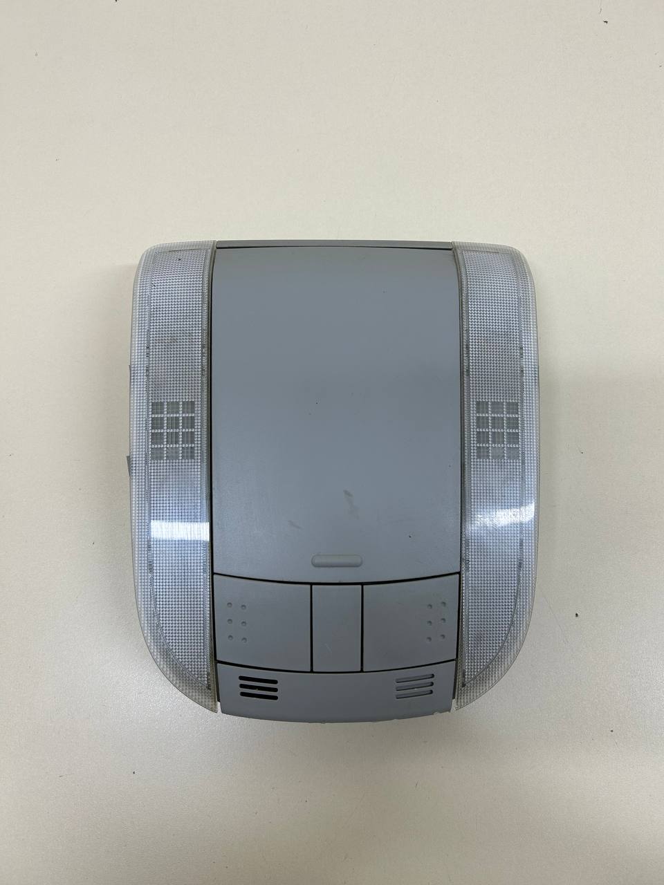 Плафон салонный Toyota Corolla E150 2006-2013 Плафон салонный Toyota Corolla E150 2006-2013