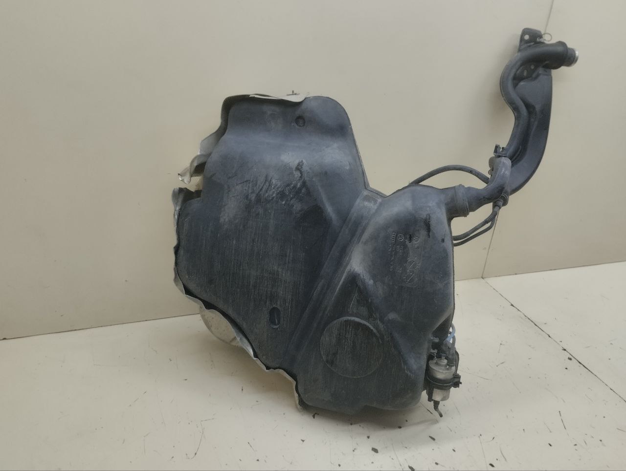 Бак топливный Skoda Octavia (A5 1Z-) 2004-2013 Бак топливный Skoda Octavia (A5 1Z-) 2004-2013