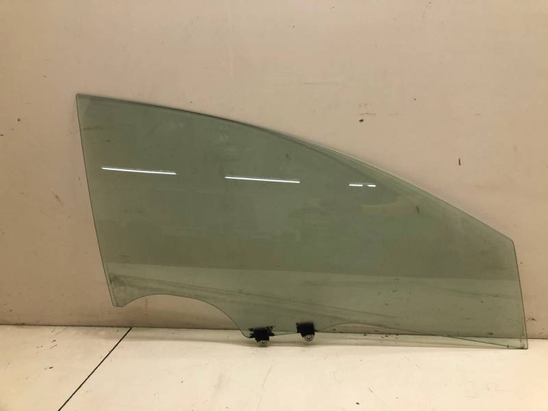 Стекло двери передней правой Honda Civic 4D 2006-2012