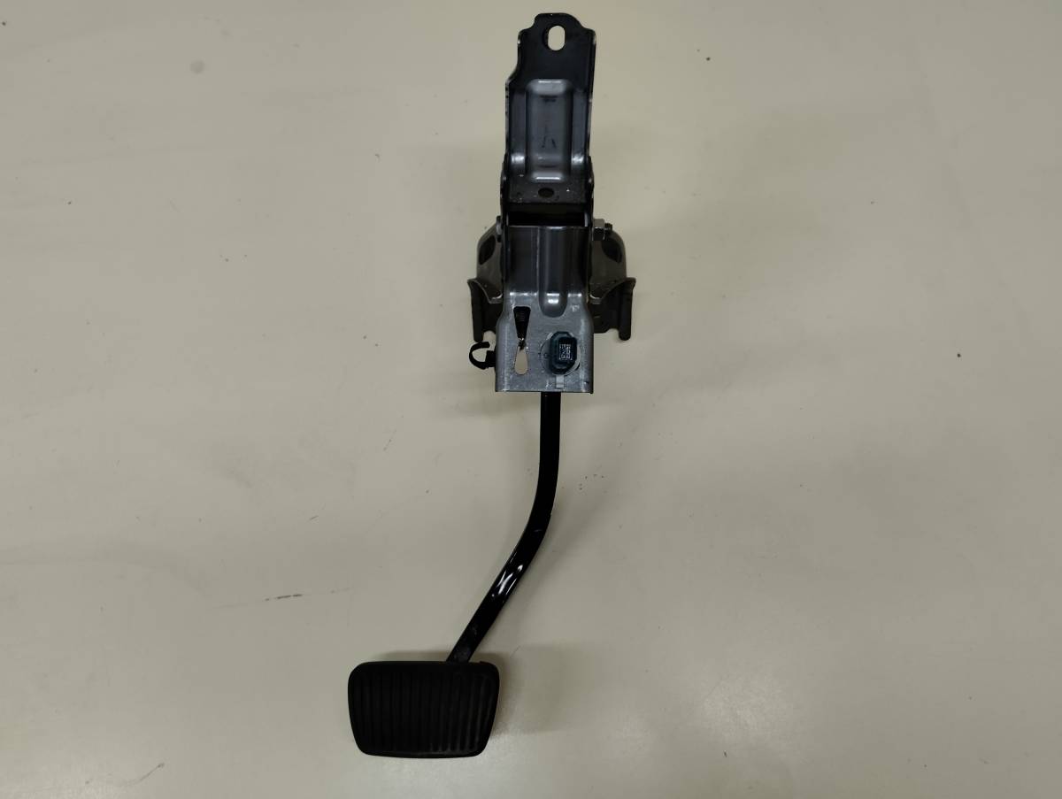 Педаль тормоза Kia K5 (DL3) 2019>