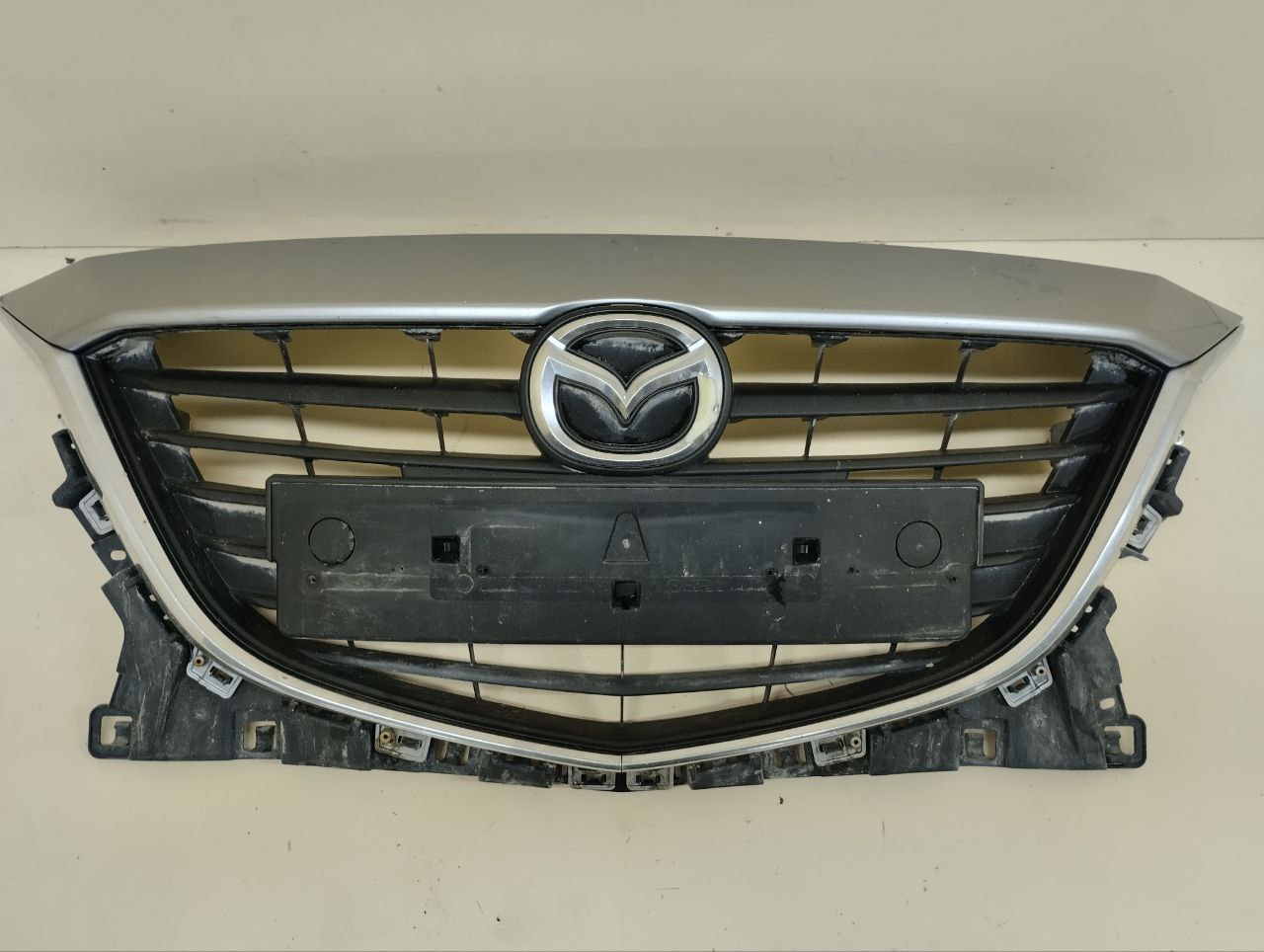 Решетка радиатора Mazda Mazda 3 (BM) 2013-2016 Решетка радиатора Mazda Mazda 3 (BM) 2013-2016