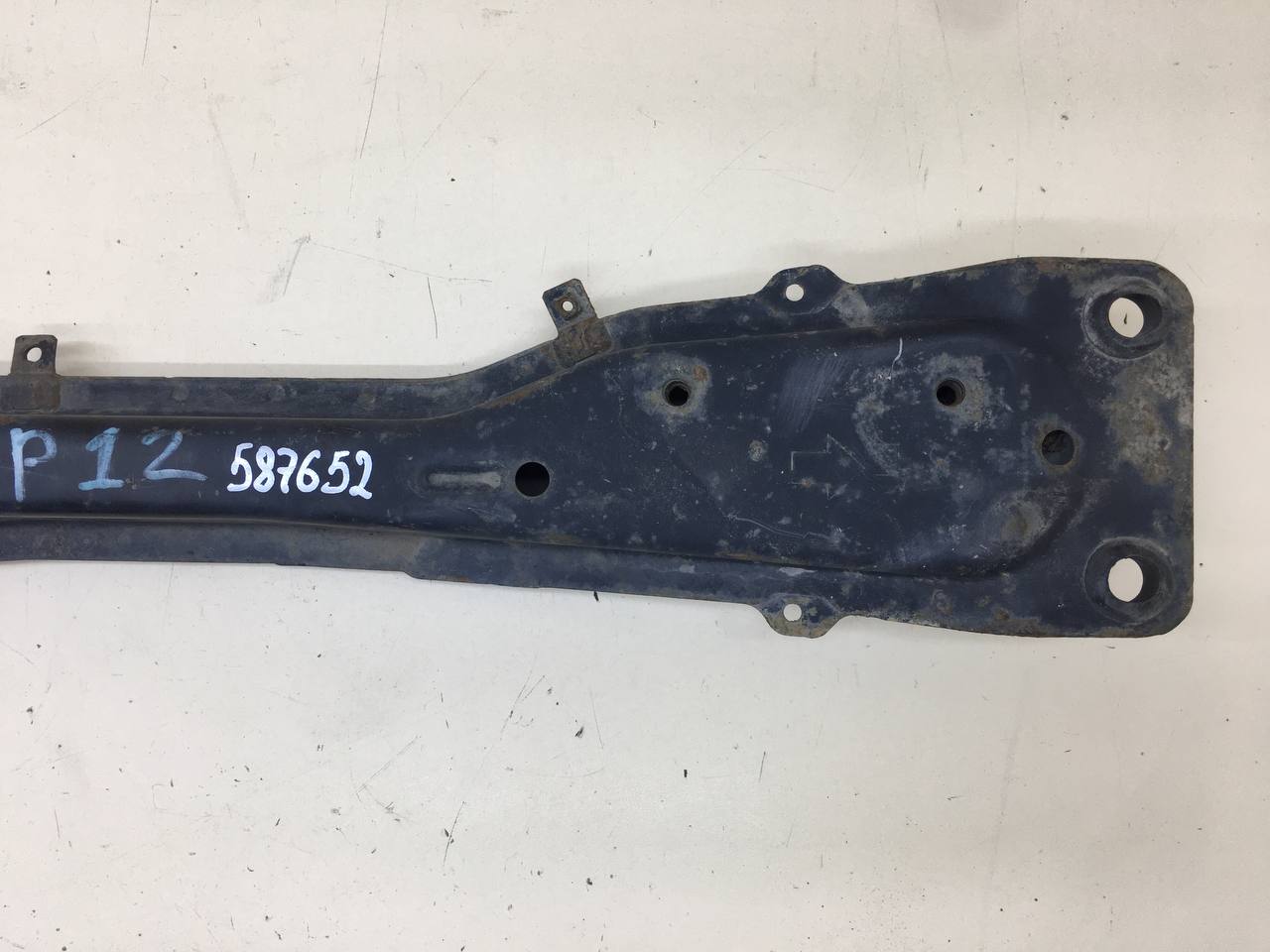 Балка передняя продольная Nissan Primera (P12) 2002-2007