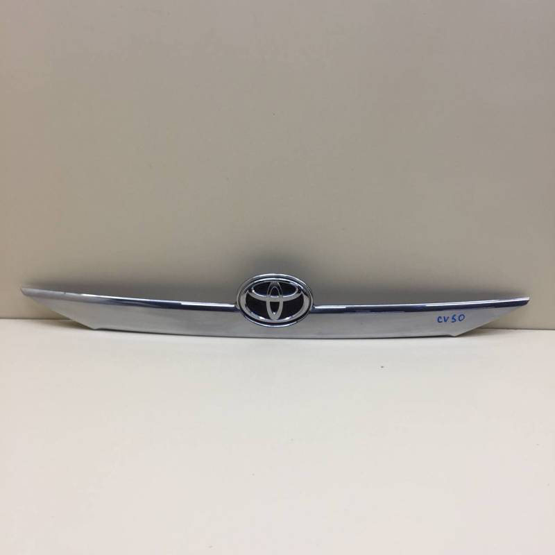 Накладка крышки багажника Toyota Camry (V50) 2011-2017
