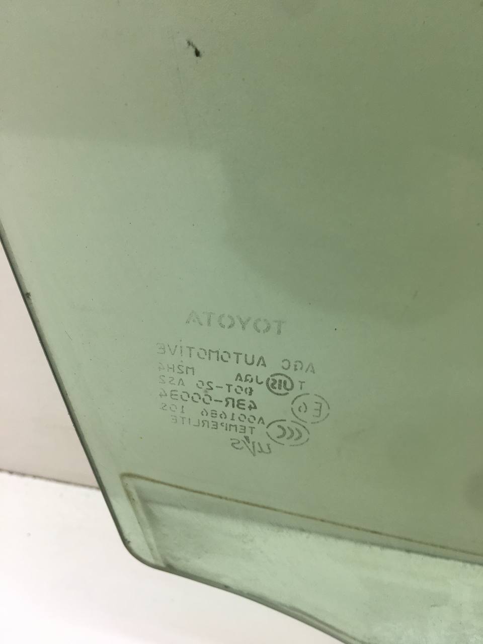 Стекло двери передней правой Toyota Rav 4 (A30) 2006-2013