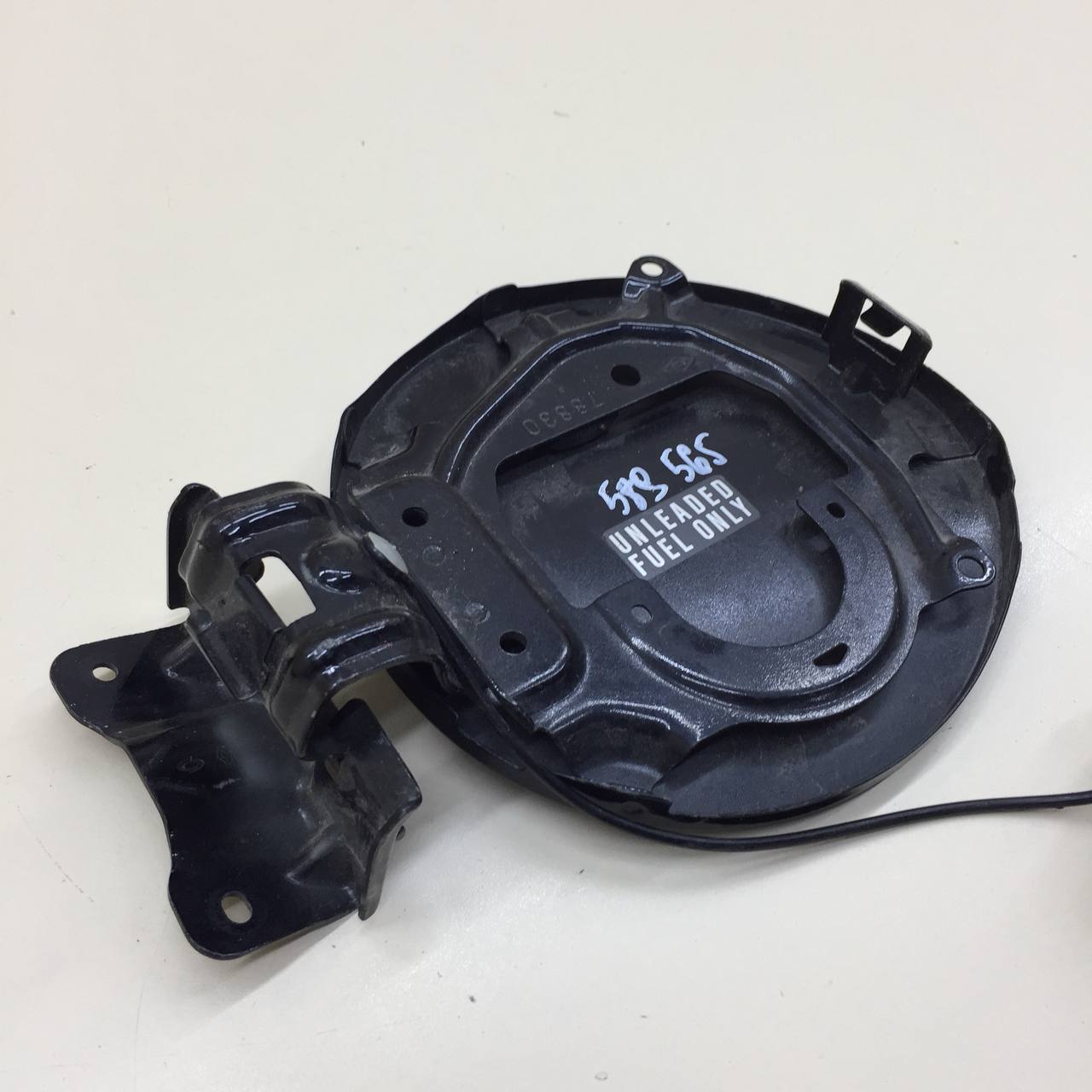 Лючок бензобака Renault Koleos (HY) 2008-2016