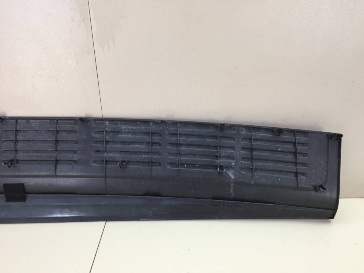 Накладка заднего бампера Toyota Land Cruiser (J200) 2007-2015