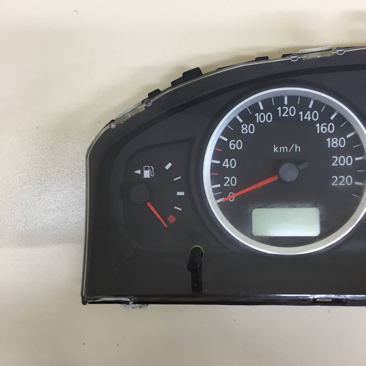 Панель приборов Nissan Almera (N16) 2000-2006 Панель приборов Nissan Almera (N16) 2000-2006