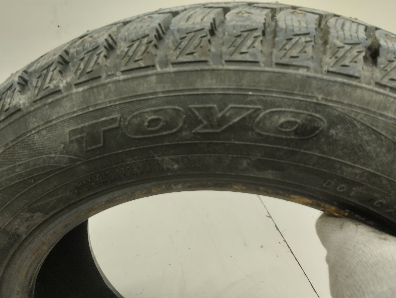 Шины R15 Зимние шипованные TOYO OBSERVE G25