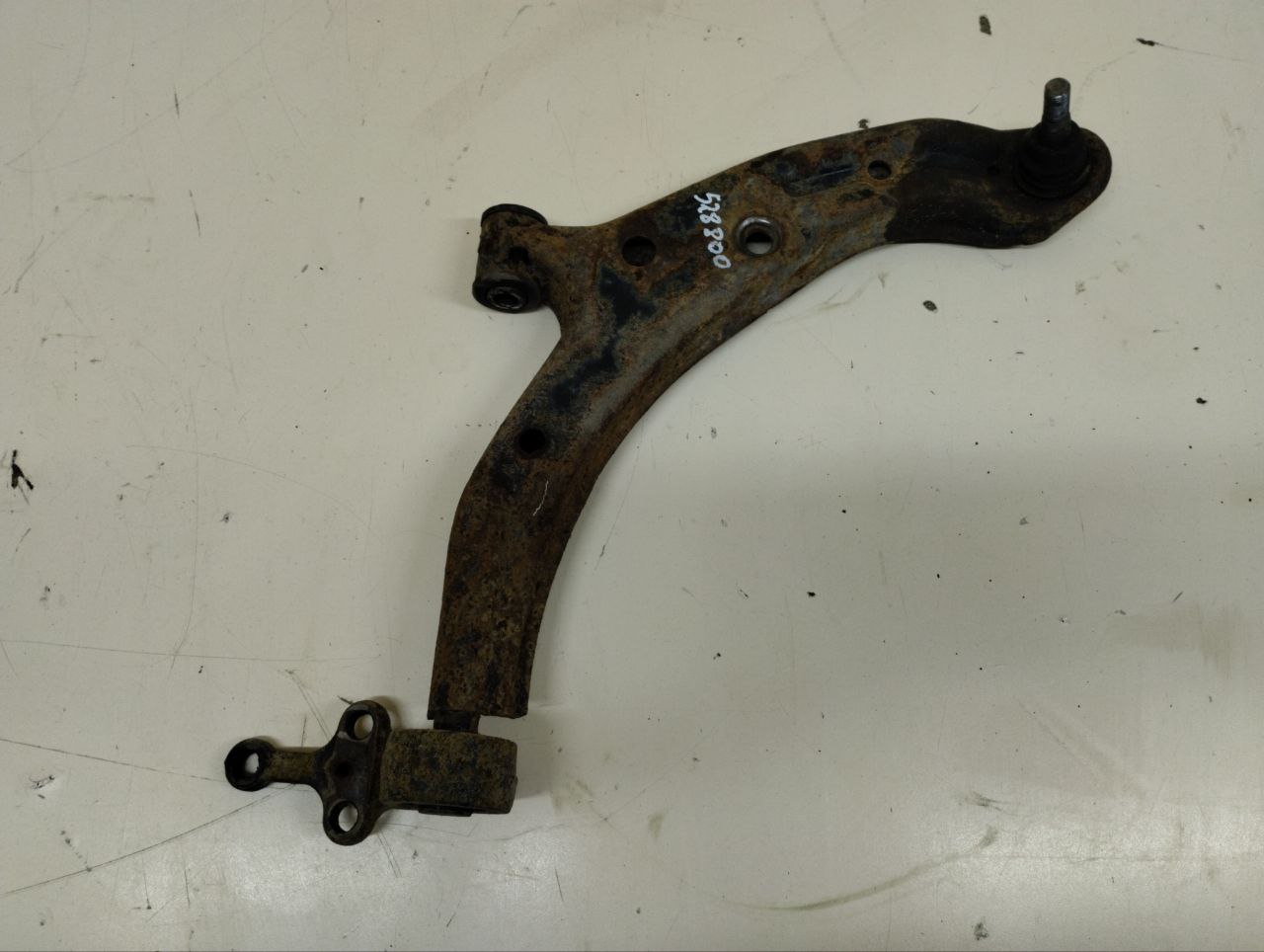 Рычаг передний правый Nissan Almera Classic (B10) 2006-2013 Рычаг передний правый Nissan Almera Classic (B10) 2006-2013