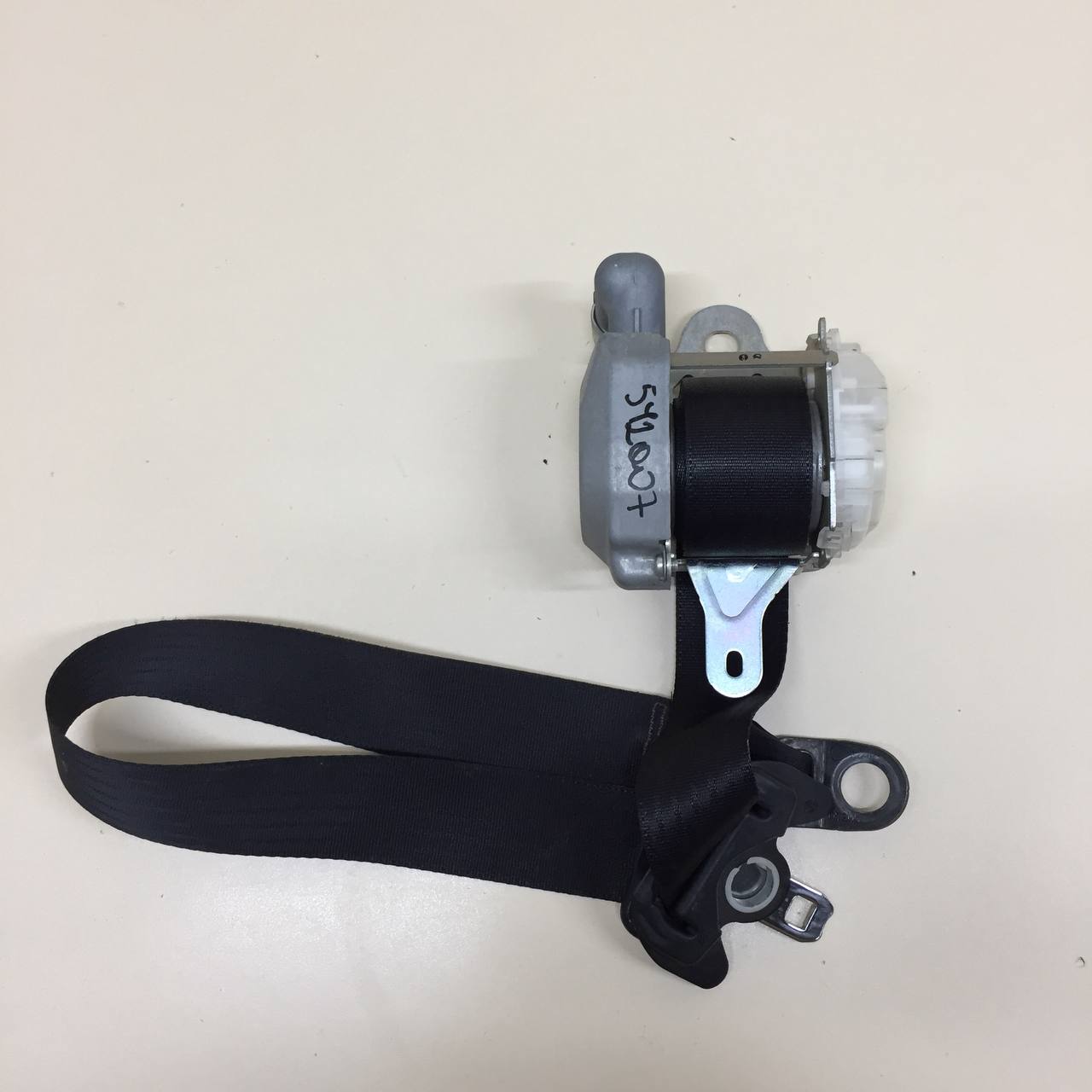 Ремень безопасности с пиропатроном Peugeot 107 2006-2014