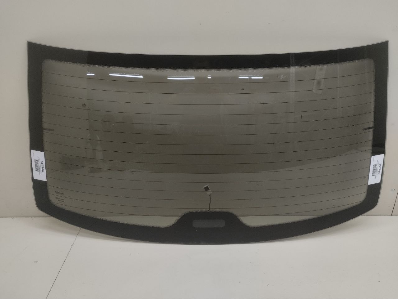 Стекло заднее Lada Granta 2011>