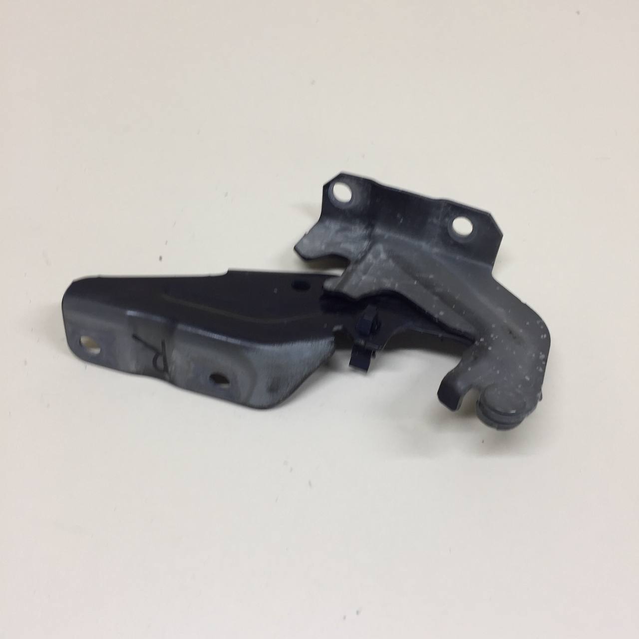 Петля капота правая Mitsubishi Lancer X (CX, CY)  2007>