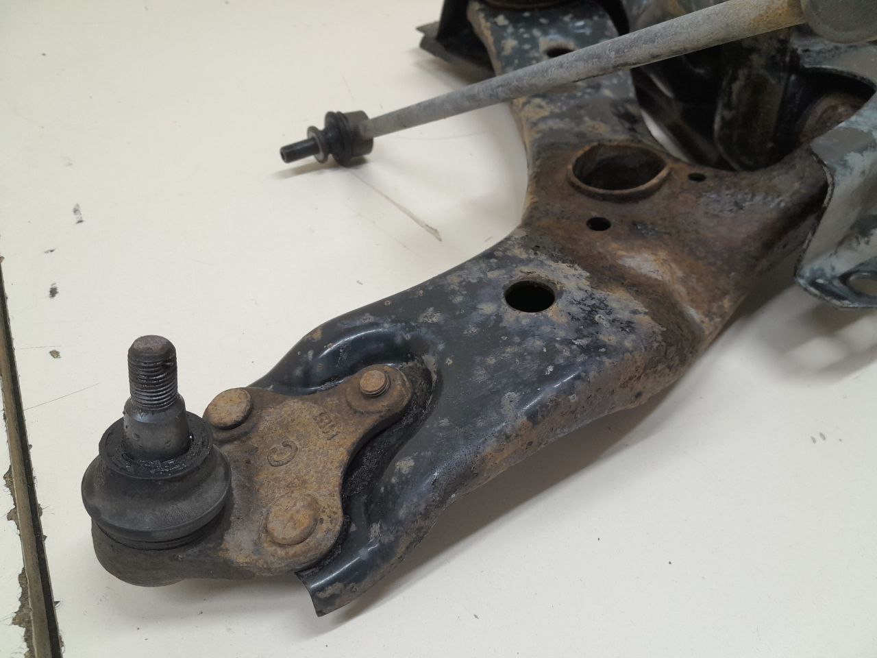 Балка подмоторная Toyota Auris (E150) 2006-2012 Балка подмоторная Toyota Auris (E150) 2006-2012