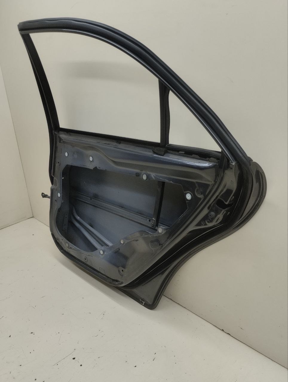 Дверь задняя правая Mazda Mazda 6 (GG) 2002-2007 Дверь задняя правая Mazda Mazda 6 (GG) 2002-2007