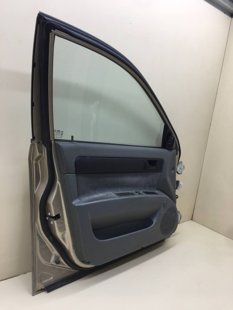 Дверь передняя левая Chevrolet Lacetti (J200) 2003-2013
