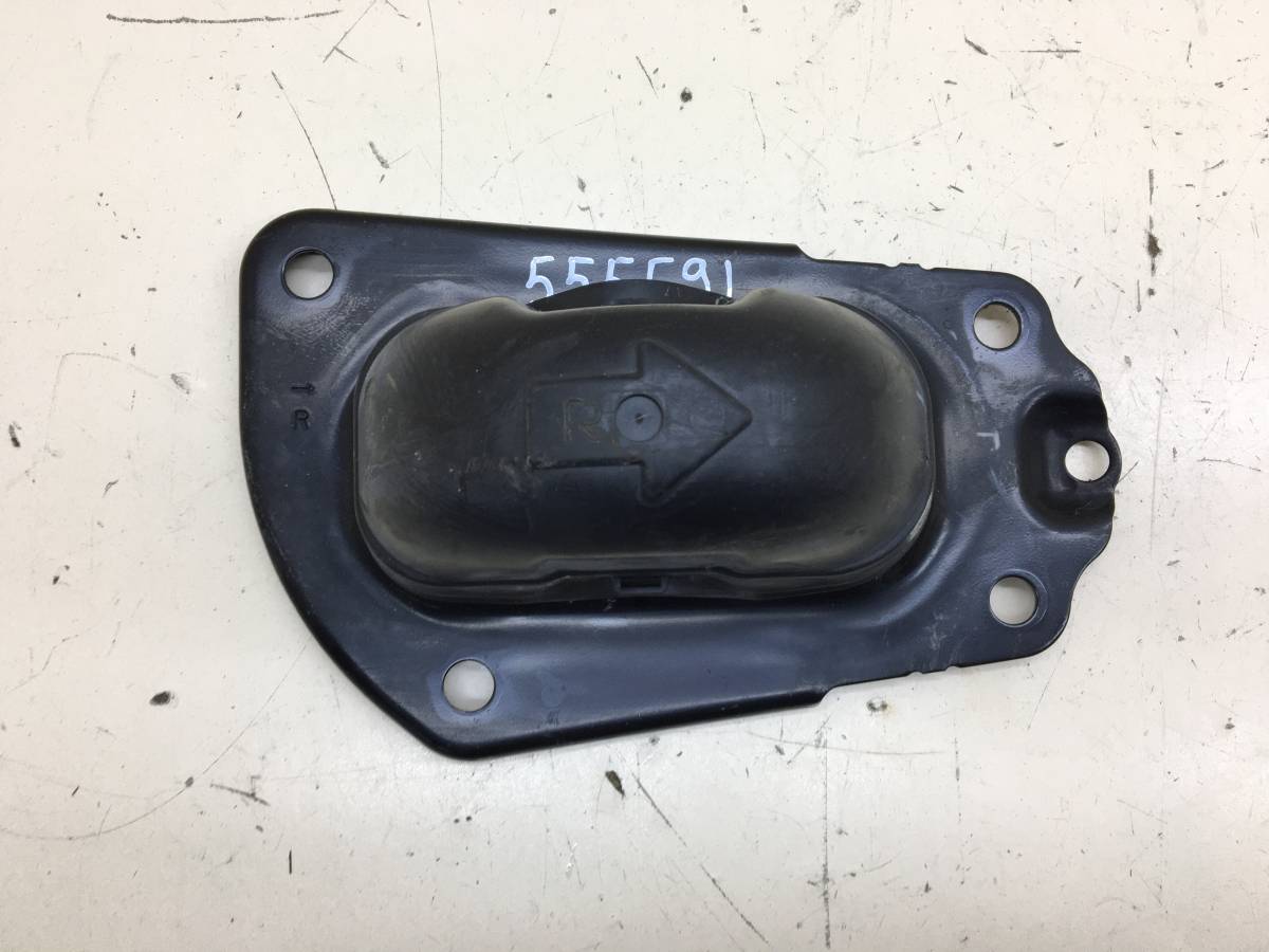 Кронштейн Toyota Camry (XV70) 2017>