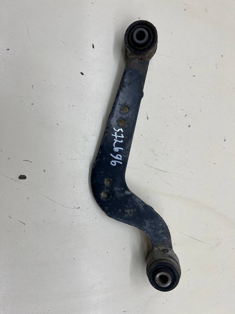 Рычаг задний верхний правый Toyota Rav 4 (XA40) 2013-2019