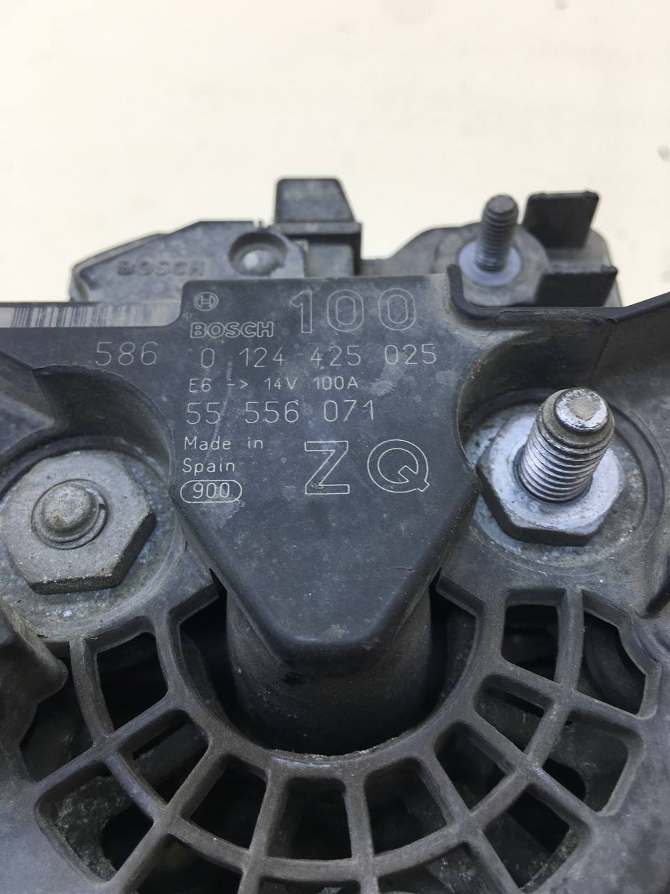 Генератор Opel Vectra (C) 2002-2008 Генератор Opel Vectra (C) 2002-2008
