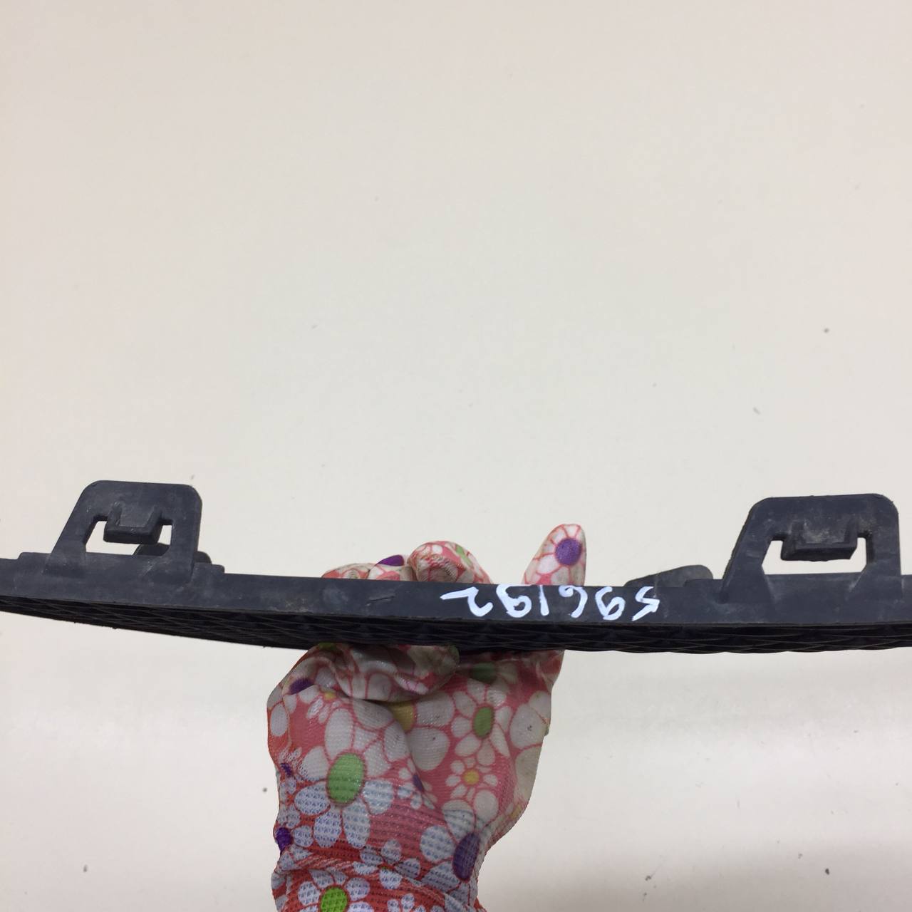 Решетка в бампер левая Mercedes-Benz C-Class (W205) 2014>