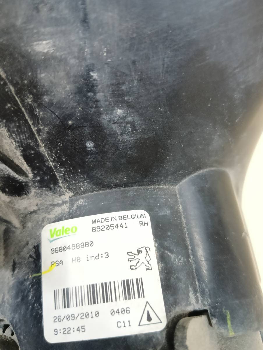 Фара противотуманная правая Peugeot 308 2007>