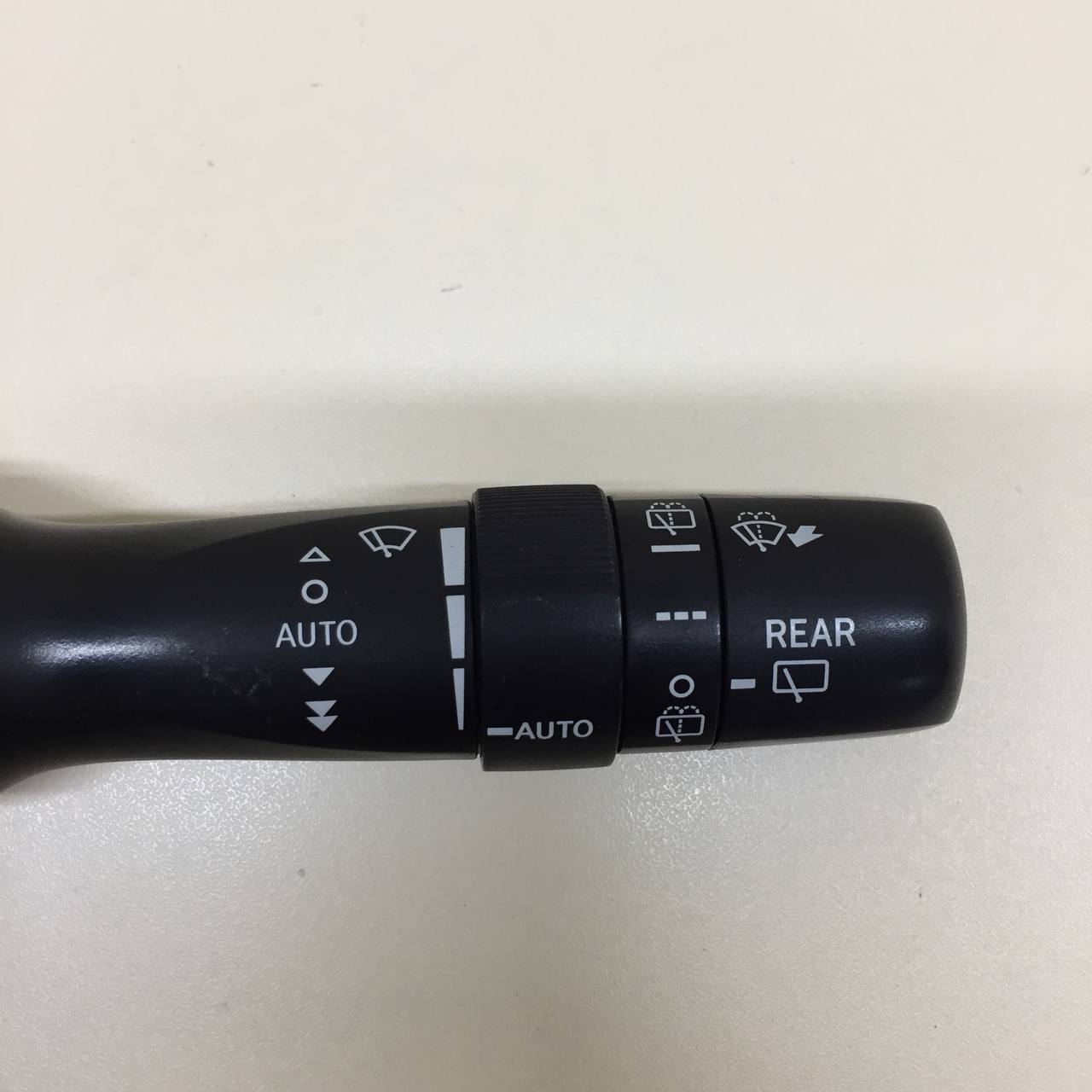 Переключатель стеклоочистителей Toyota Land Cruiser Prado (J150) 2009-2022 Переключатель стеклоочистителей Toyota Land Cruiser Prado (J150) 2009-2022