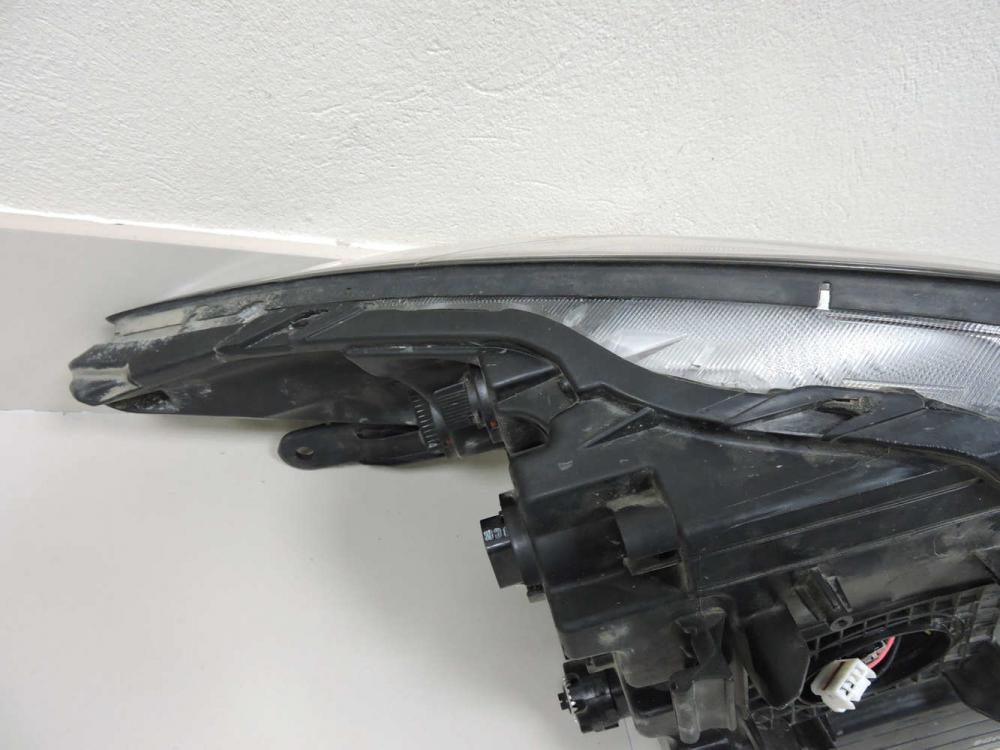 Фара правая Hyundai Santa Fe 3 (DM) 2012-2019