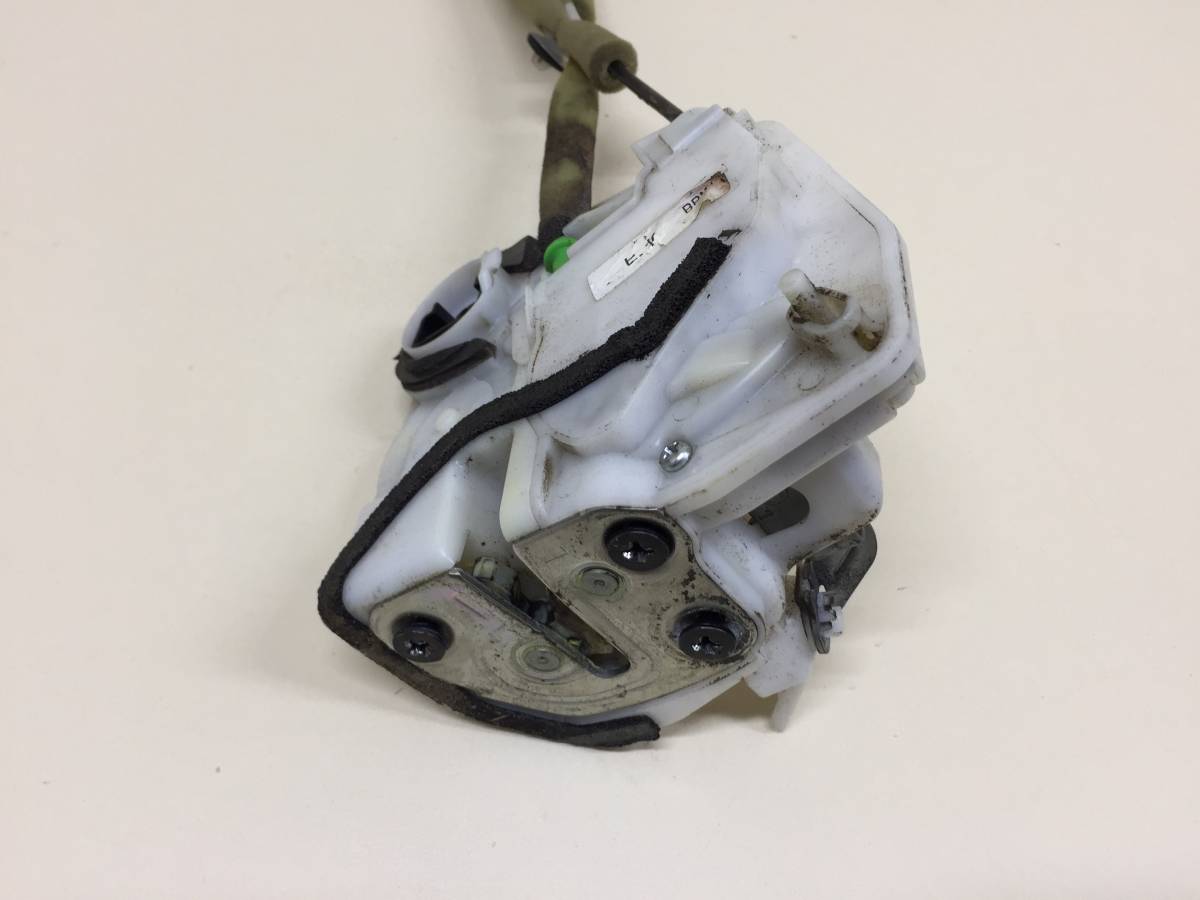 Замок двери задней левой Mazda Mazda 3 (BL) 2009-2013