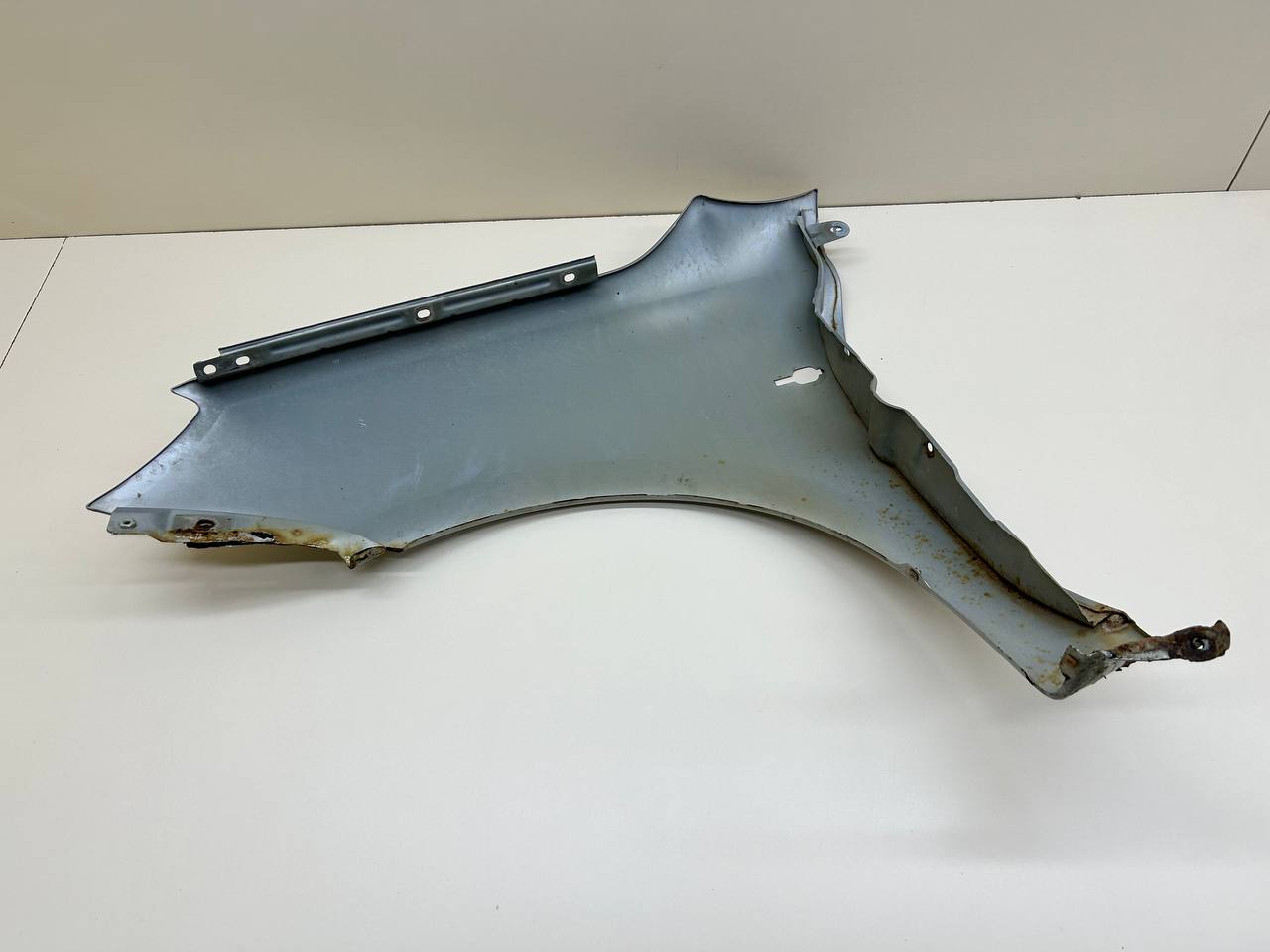 Крыло переднее правое Lada Granta 2011>