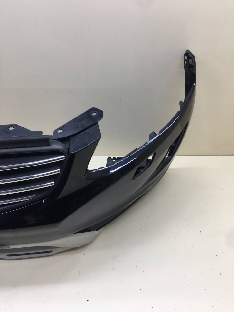 Бампер передний Volvo XC60 2008-2017 Бампер передний Volvo XC60 2008-2017