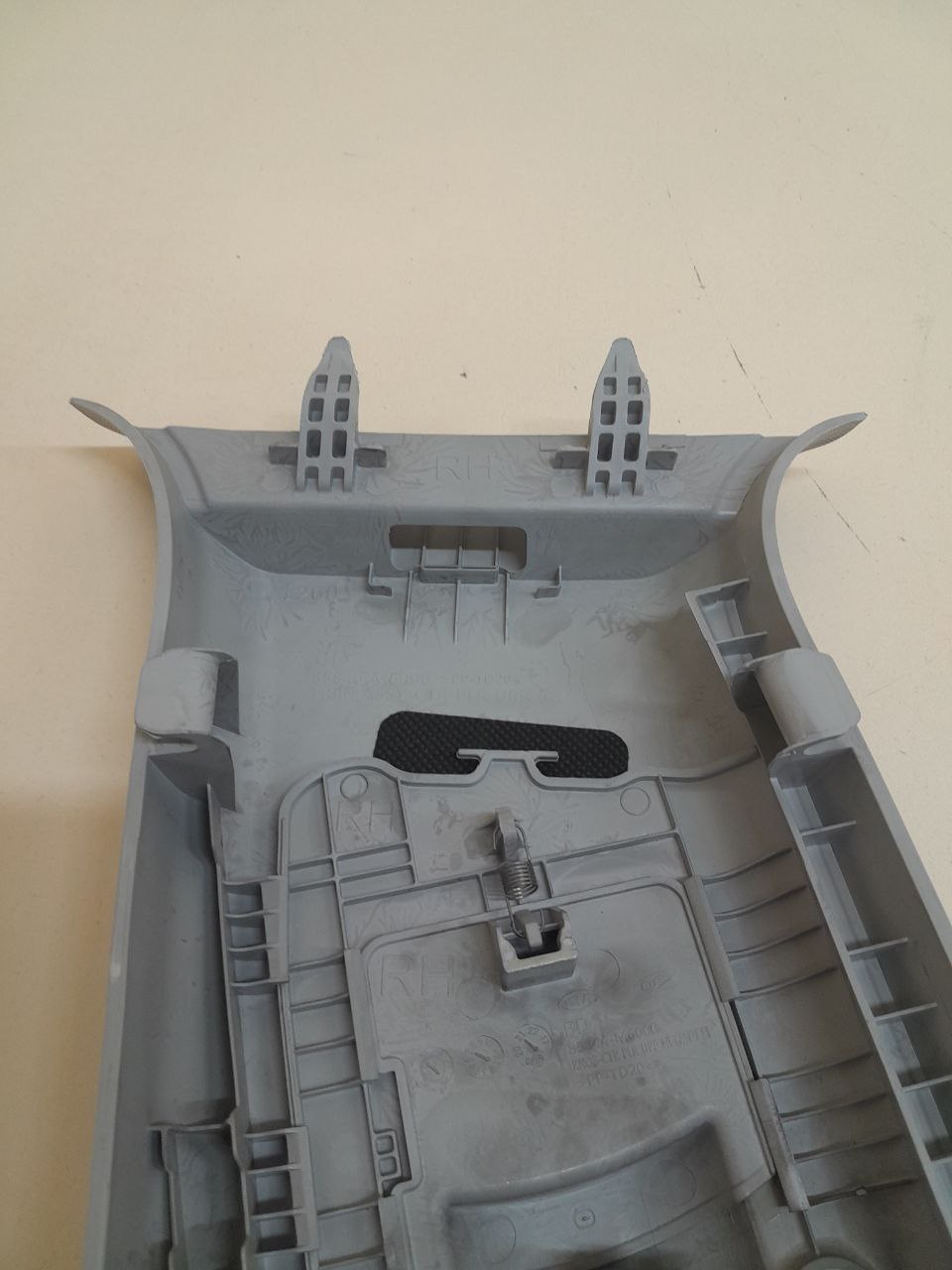 Обшивка стойки Kia Cerato (BD) 2018-2022