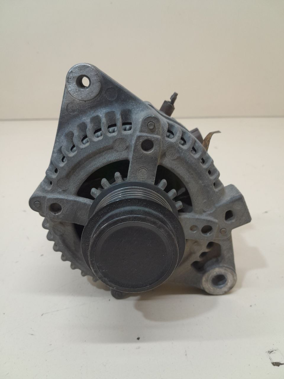 Генератор Toyota Corolla E150 2006-2013 Генератор Toyota Corolla E150 2006-2013