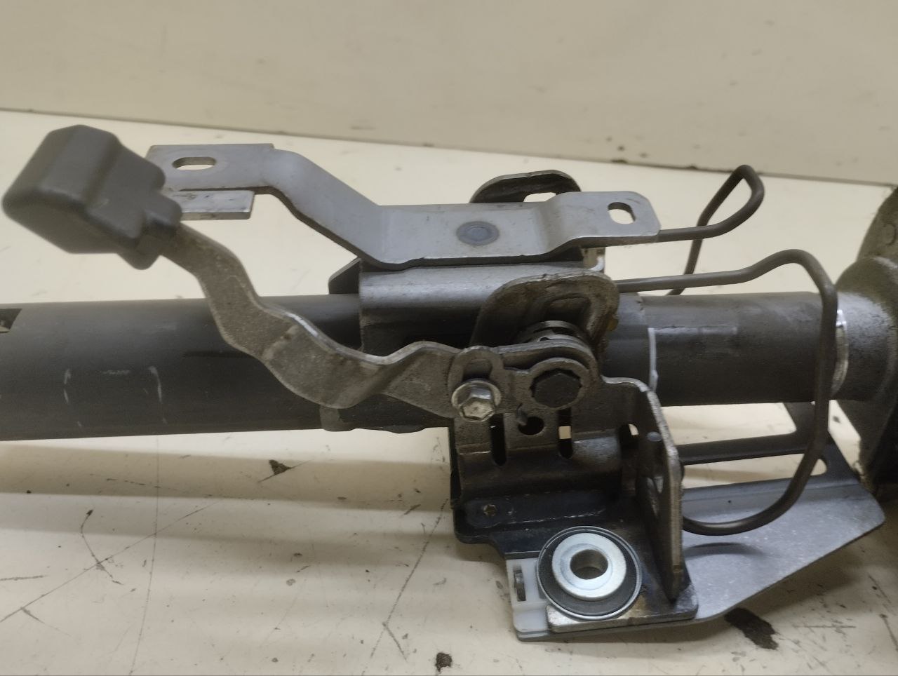 Колонка рулевая Toyota Corolla E180 2013-2019
