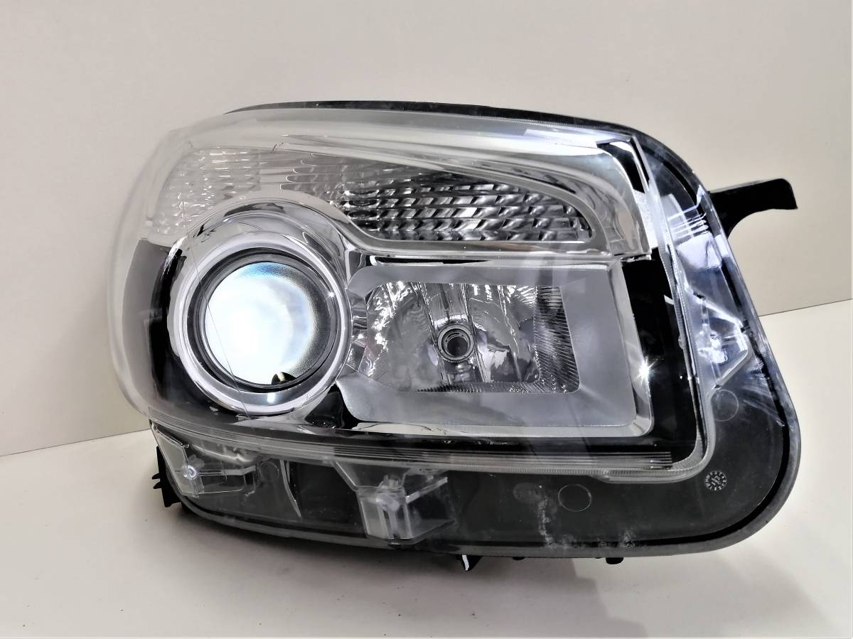 Фара правая Nissan Qashqai (J10) 2006-2013