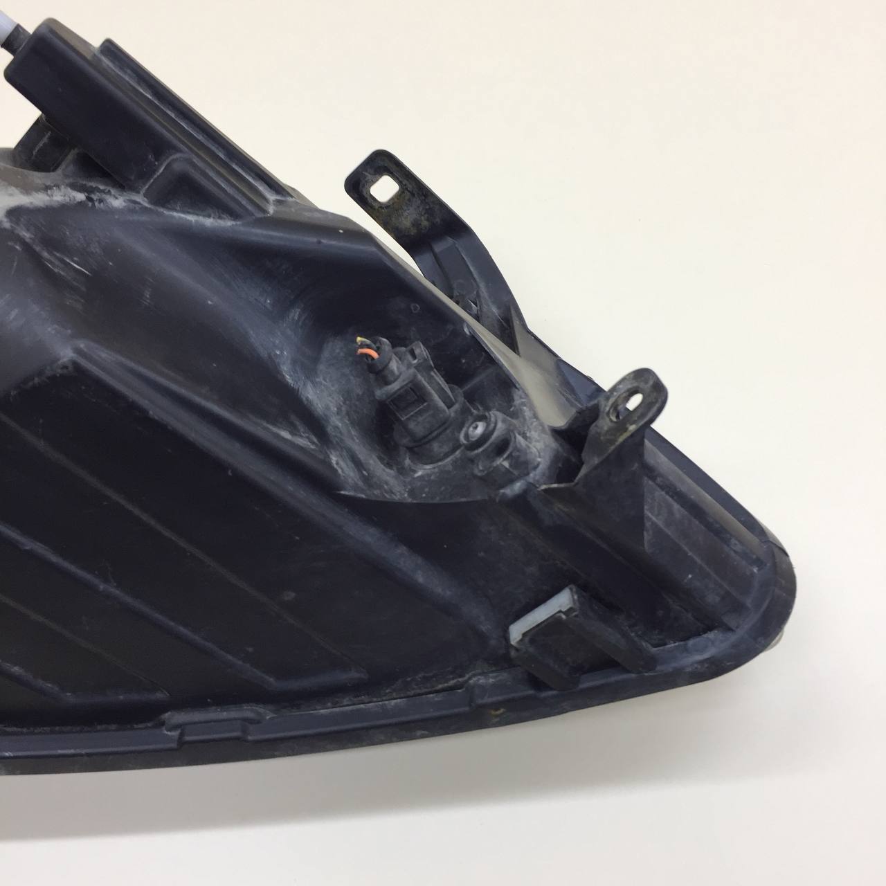 Фара левая Lada Granta 2011>