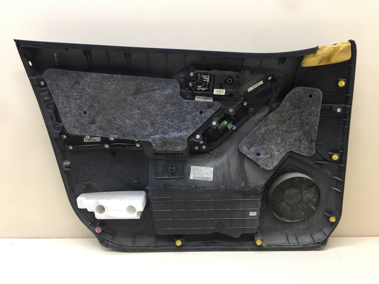 Обшивка двери передней правой Kia Cerato (TD) 2009-2013