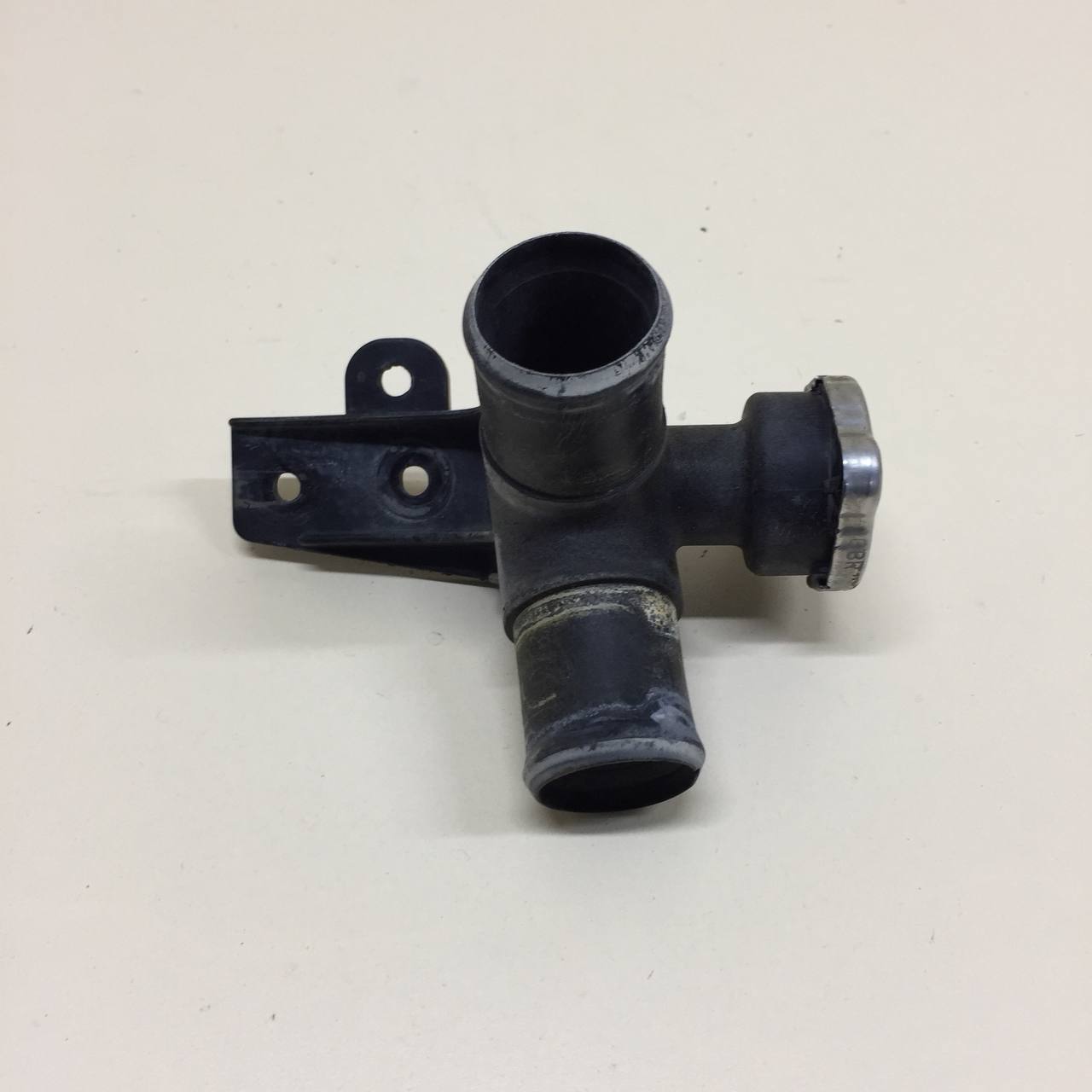 Тройник системы охлаждения Hyundai Solaris (RB) 2010-2017