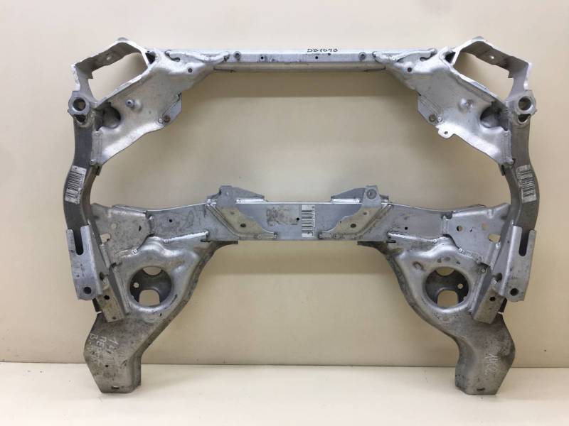 Балка подмоторная BMW 3-series E90/E91 2005-2011 Балка подмоторная BMW 3-series E90/E91 2005-2011