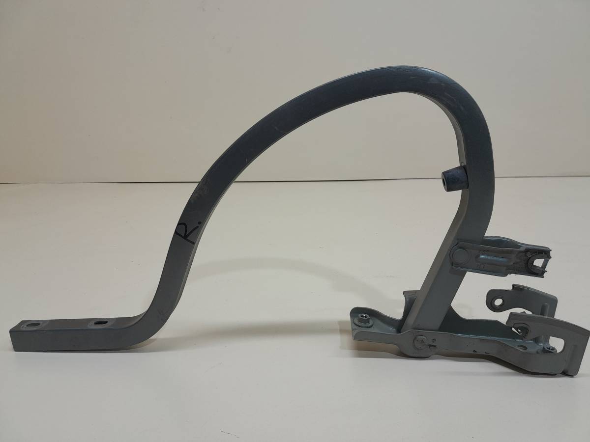 Петля крышки багажника Chevrolet Cobalt (T250) 2011-2015