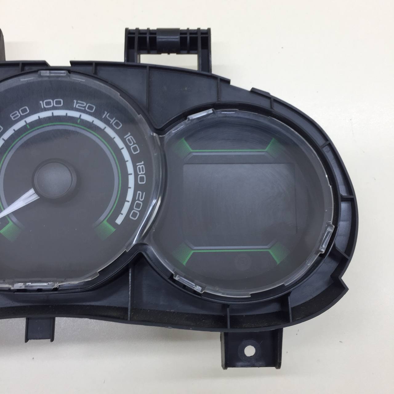 Панель приборов Lada X-RAY 2016>