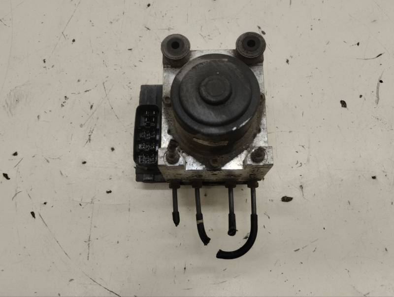 Блок ABS (насос) Mazda Mazda 6 (GG) 2002-2007 Блок ABS (насос) Mazda Mazda 6 (GG) 2002-2007